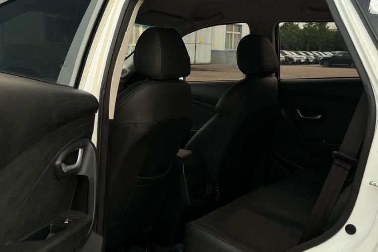 Used JETOUR X70M 2020 1.5T Manual Partner Model Interior 4