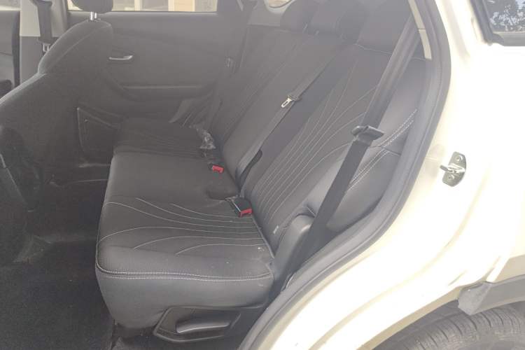Used JETOUR X70M 2020 Revised 1.5T Manual Partner Version 5-Seater Interior 4