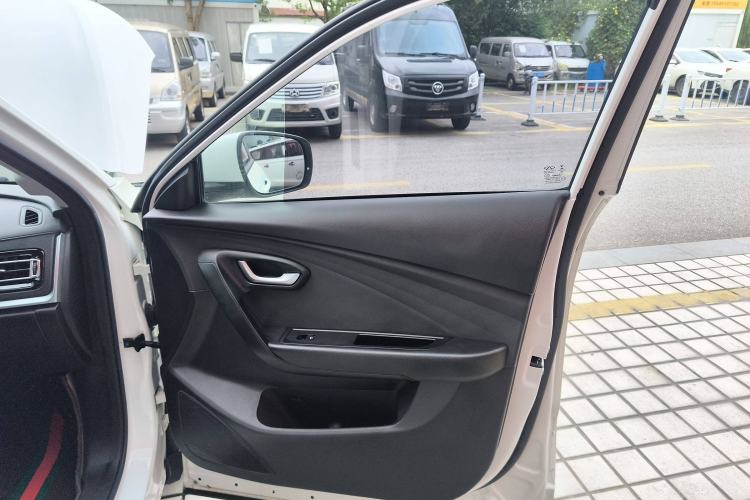 Used JETOUR X70M 2020 1.5T Manual Travel Companion Model Interior 5