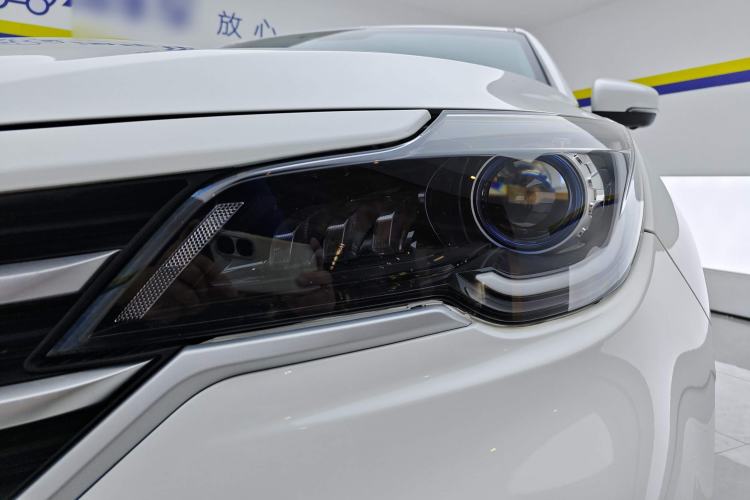 Used JETOUR X70M 2020 Revised 1.5T Manual Partner Version 5-Seater Left Front Headlight