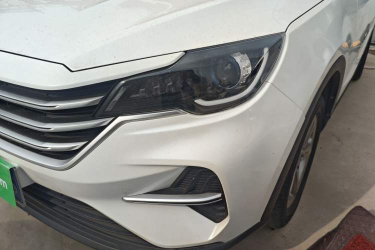 Used JETOUR X70M 2020 Revised 1.5T Manual Partner Version 5-Seater Left Front Headlight