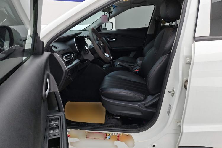 Used JETOUR X70M 2020 Revised 1.5T Manual Partner Version 5-Seater Left Front Seat