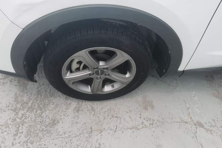 Used JETOUR X70M 2020 1.5T Manual Partner Model Left Front Wheel Hub
