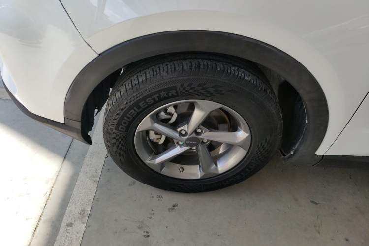 Used JETOUR X70M 2020 Revised Version 1.5T DCT Companion Edition 5 Seats Left Front Wheel Hub