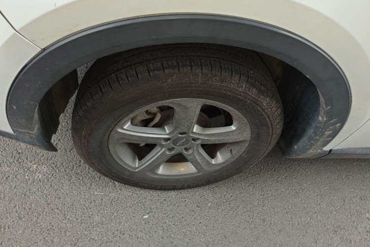 Used JETOUR X70M 2020 1.5T Manual Partner Model Left Front Wheel Hub