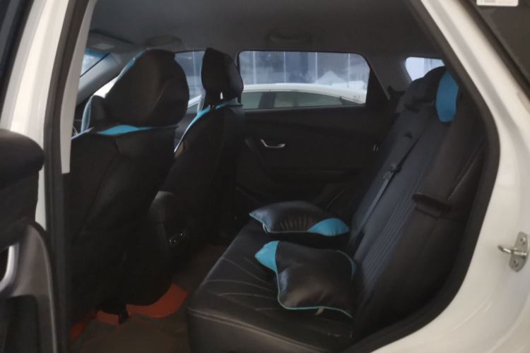 Used JETOUR X70M 2020 Revised 1.5T Manual Travel Companion Version 5 Seats Left Rear Seat