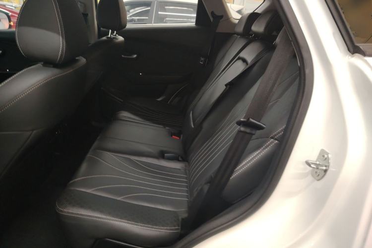 Used JETOUR X70M 2020 Revised 1.5T Manual Travel Companion Version 5 Seats Left Rear Seat