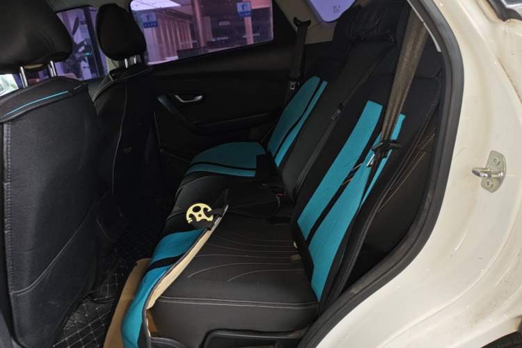 Used JETOUR X70M 2020 1.5T Manual Partner Model Left Rear Seat