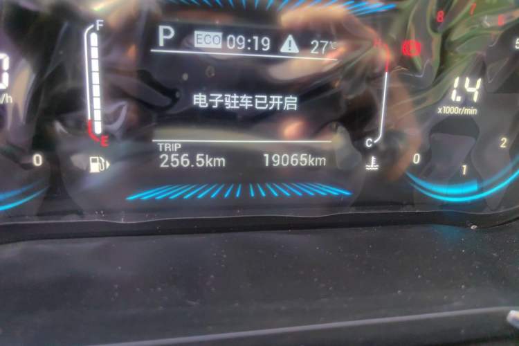 Used JETOUR X70M 2020 Revised Version 1.5T DCT Companion Edition 5 Seats Odometer Close Up