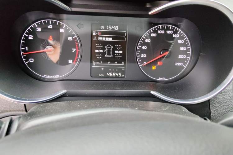 Used JETOUR X70M 2020 1.5T Manual Travel Companion Model Odometer Close Up