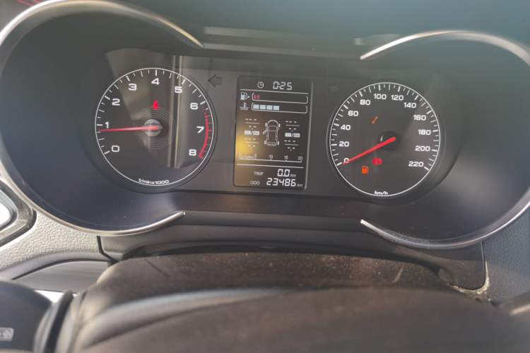 Used JETOUR X70M 2020 1.5T Manual Partner Model Odometer Close Up