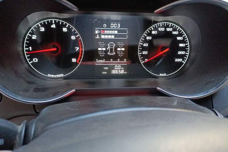 Used JETOUR X70M 2020 1.5T Manual Partner Model Odometer Close Up