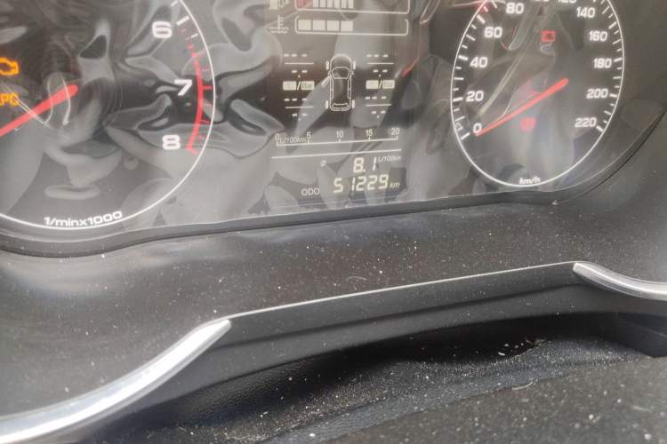 Used JETOUR X70M 2020 Revised 1.5T Manual Partner Version 5-Seater Odometer Close Up