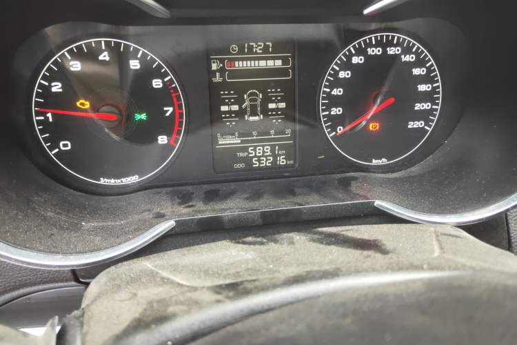 Used JETOUR X70M 2020 1.5T Manual Partner Model Odometer Close Up