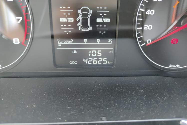 Used JETOUR X70M 2020 Revised 1.5T Manual Partner Version 5-Seater Odometer Close Up