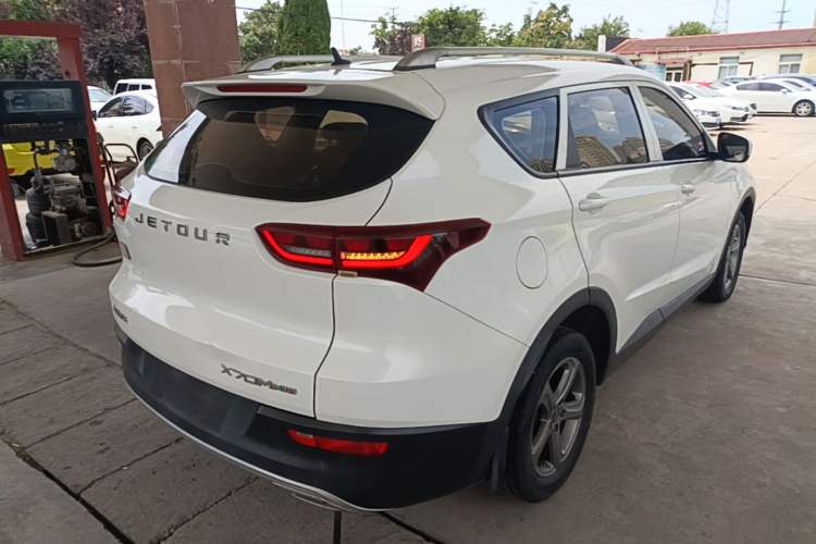 Used JETOUR X70M 2020 1.5T Manual Partner Model Rear Right 45 Deg