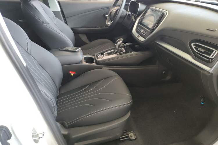 Used JETOUR X70M 2020 Revised Version 1.5T DCT Companion Edition 5 Seats Right Front Seat