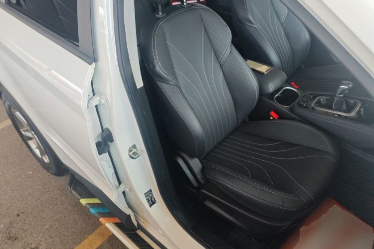 Used JETOUR X70M 2020 Revised Version 1.5T Manual - Travel Companion Type 6 Seats Right Front Seat