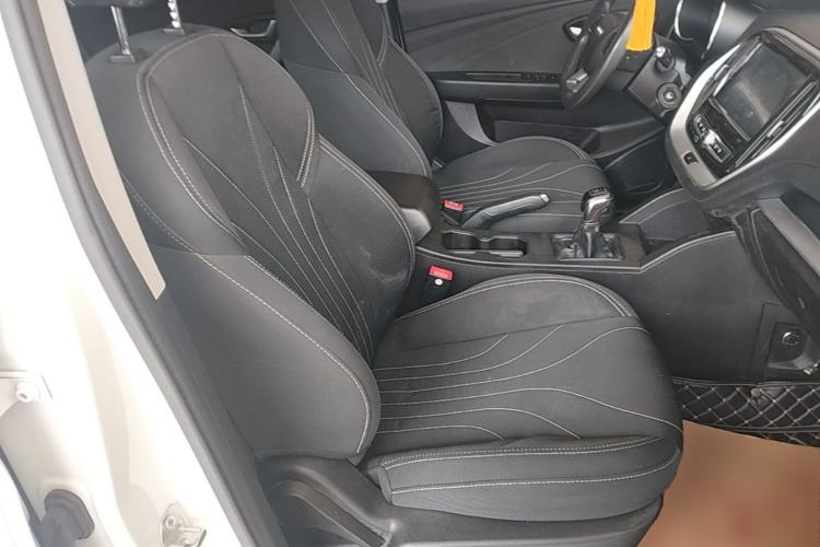 Used JETOUR X70M 2020 Revised 1.5T Manual Partner Version 7-Seater Right Front Seat