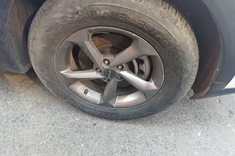 Used JETOUR X70M 2020 1.5T DCT Companion Version Right Front Wheel Hub