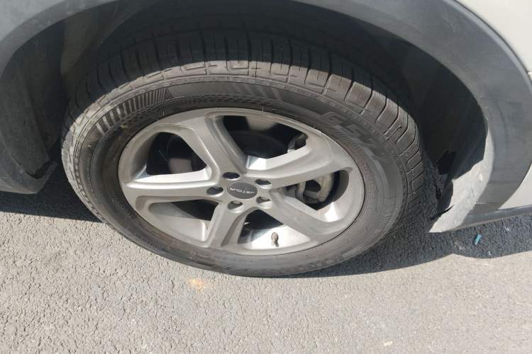 Used JETOUR X70M 2020 Revised 1.5T Manual Partner Version 5-Seater Right Front Wheel Hub