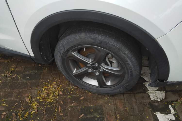 Used JETOUR X70M 2020 1.5T Manual Partner Model Right Front Wheel Hub