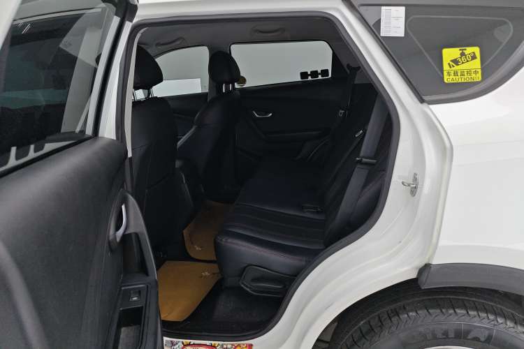 Used JETOUR X70M 2020 Revised 1.5T Manual Partner Version 5-Seater Right Rear Seat