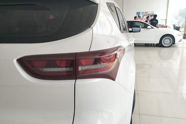 Used JETOUR X70M 2020 Revised 1.5T Manual Partner Version 7-Seater Right Rear Taillight