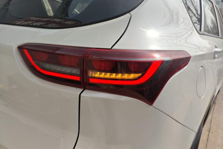 Used JETOUR X70M 2020 Revised 1.5T Manual Partner Version 5-Seater Right Rear Taillight