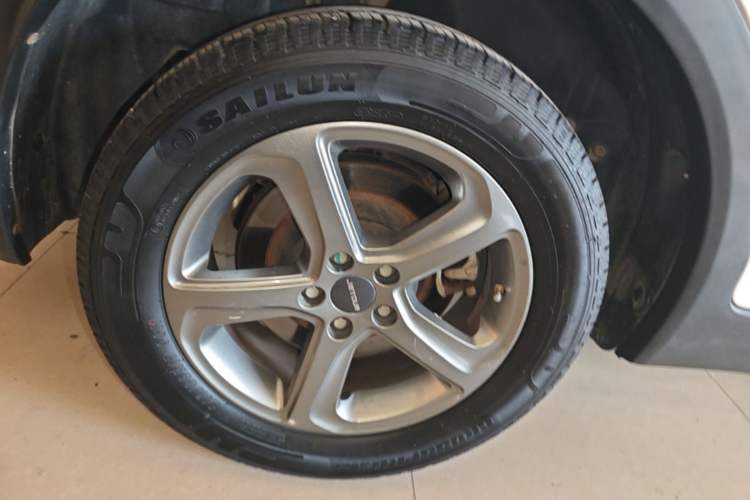 Used JETOUR X70M 2020 Revised 1.5T Manual Partner Version 5-Seater Right Rear Wheel Hub