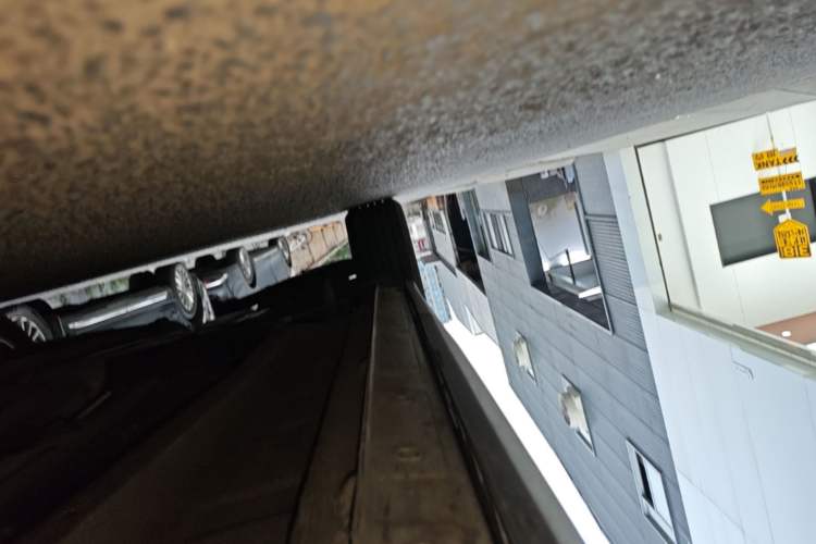 Used JETOUR X70M 2020 1.5T Manual Partner Model Right Side Sill