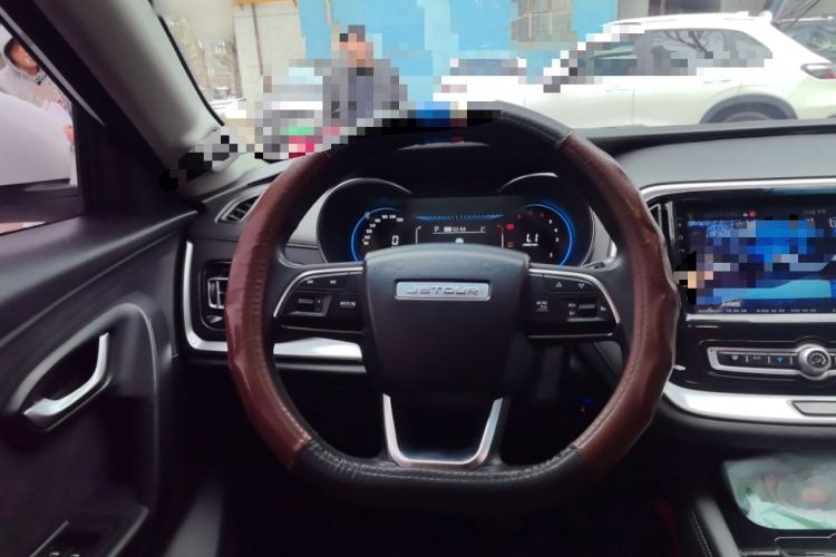 Used JETOUR X70M 2020 Revised Version 1.5T DCT Companion Edition 5 Seats Steering Wheel