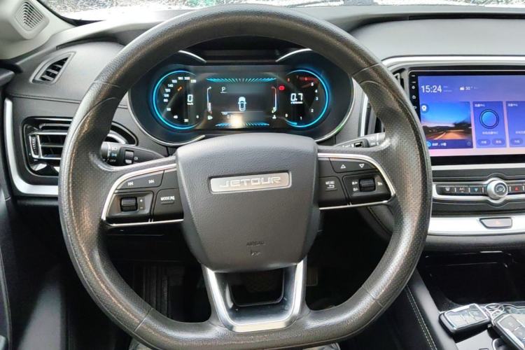 Used JETOUR X70M 2020 Revised Version 1.5T DCT Companion Edition 5 Seats Steering Wheel
