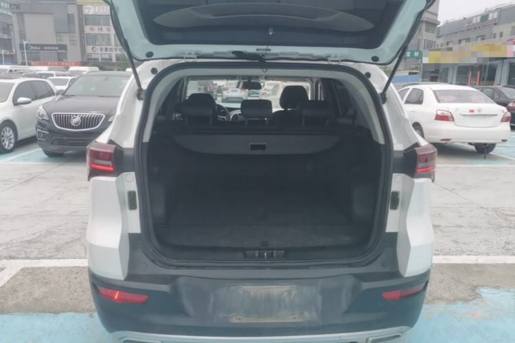 Used JETOUR X70M 2020 1.5T Manual Partner Model Trunk