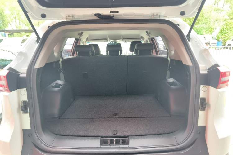 Used JETOUR X70M 2020 1.5T Manual Travel Companion Model Trunk