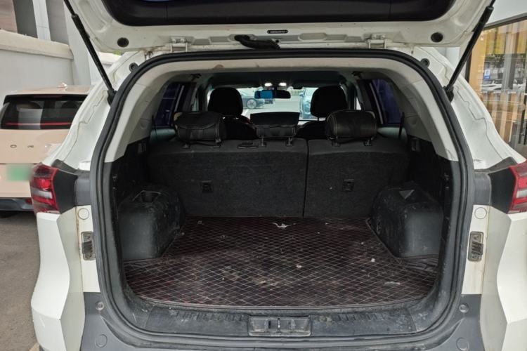 Used JETOUR X70M 2020 1.5T Manual Partner Model Trunk