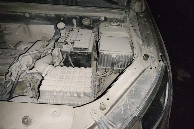 Used JETOUR X70M 2020 Revised 1.5T Manual Partner Version 5-Seater Engine Bay Left