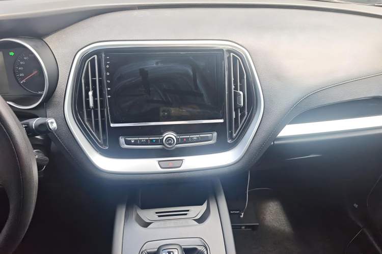 Used JETOUR X70M 2021 1.5T Manual Urban Partner Model 5 Seats Audio And AC Panel