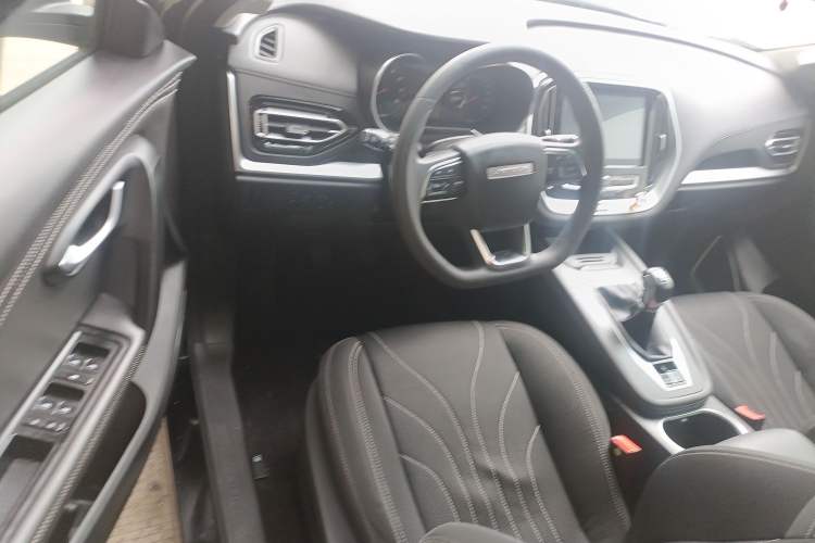 Used JETOUR X70M 2021 1.5T Manual Urban Partner 7-Seater Driver Seat