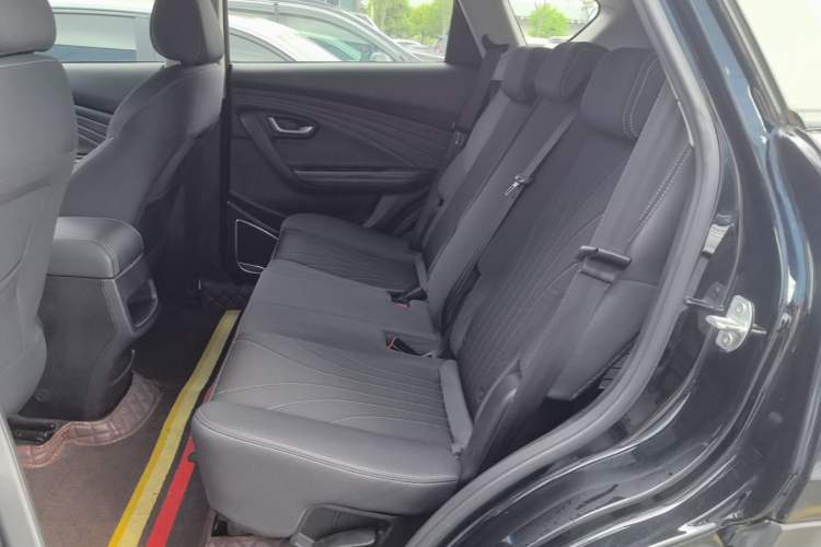 Used JETOUR X70M 2021 1.5T Manual Urban Partner Model 5 Seats Left Rear Seat