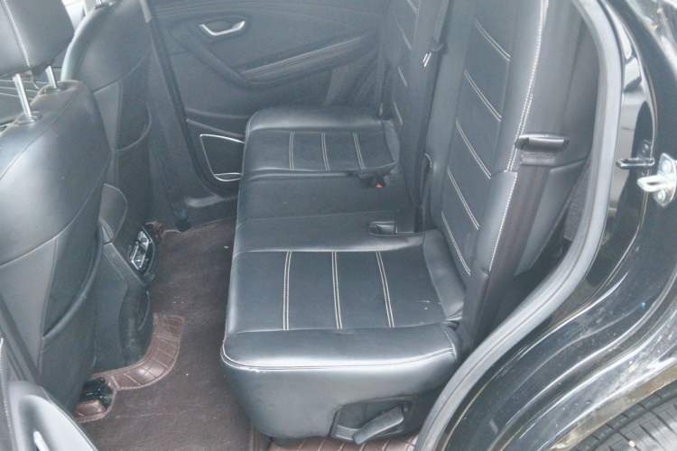 Used JETOUR X70M 2021 1.5T DCT Luxury Partner Model 5 Seats Left Rear Seat