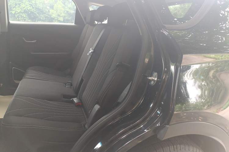 Used JETOUR X70M 2021 1.5T Manual Urban Partner 7-Seater Left Rear Seat
