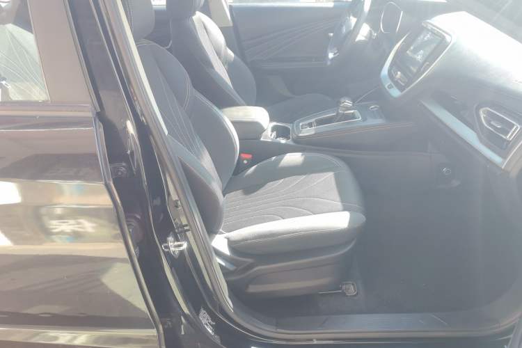 Used JETOUR X70M 2021 1.5T DCT Luxury Partner Model 7 Seats Right Front Seat