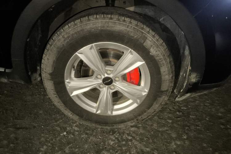 Used JETOUR X70M 2021 1.5T Manual Urban Partner 7-Seater Right Front Wheel Hub