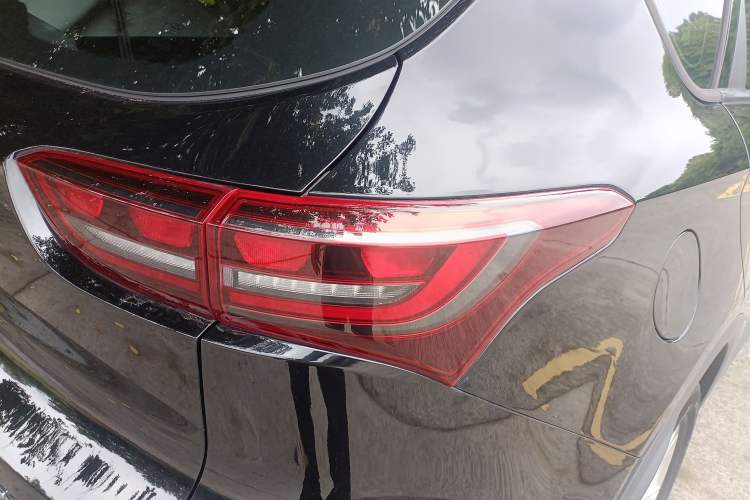 Used JETOUR X70M 2021 1.5T Manual Urban Partner 7-Seater Right Rear Taillight