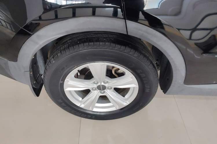 Used JETOUR X70M 2021 1.5T Manual Urban Partner Model 5 Seats Right Rear Wheel Hub