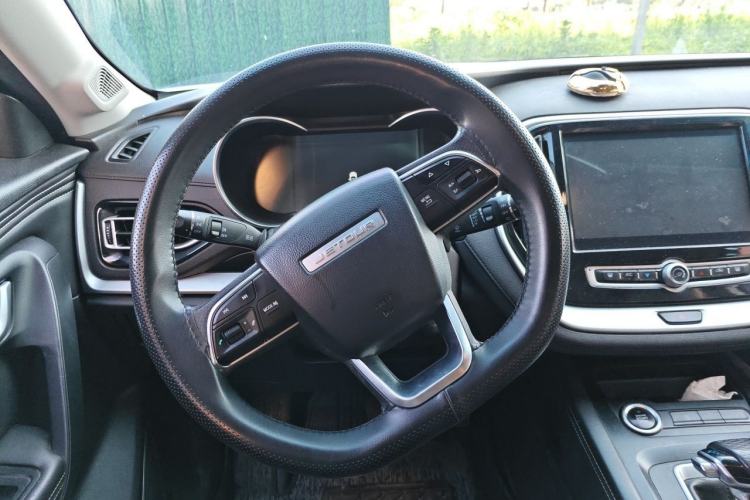 Used JETOUR X70M 2021 1.5T DCT Luxury Partner Model 5 Seats Steering Wheel