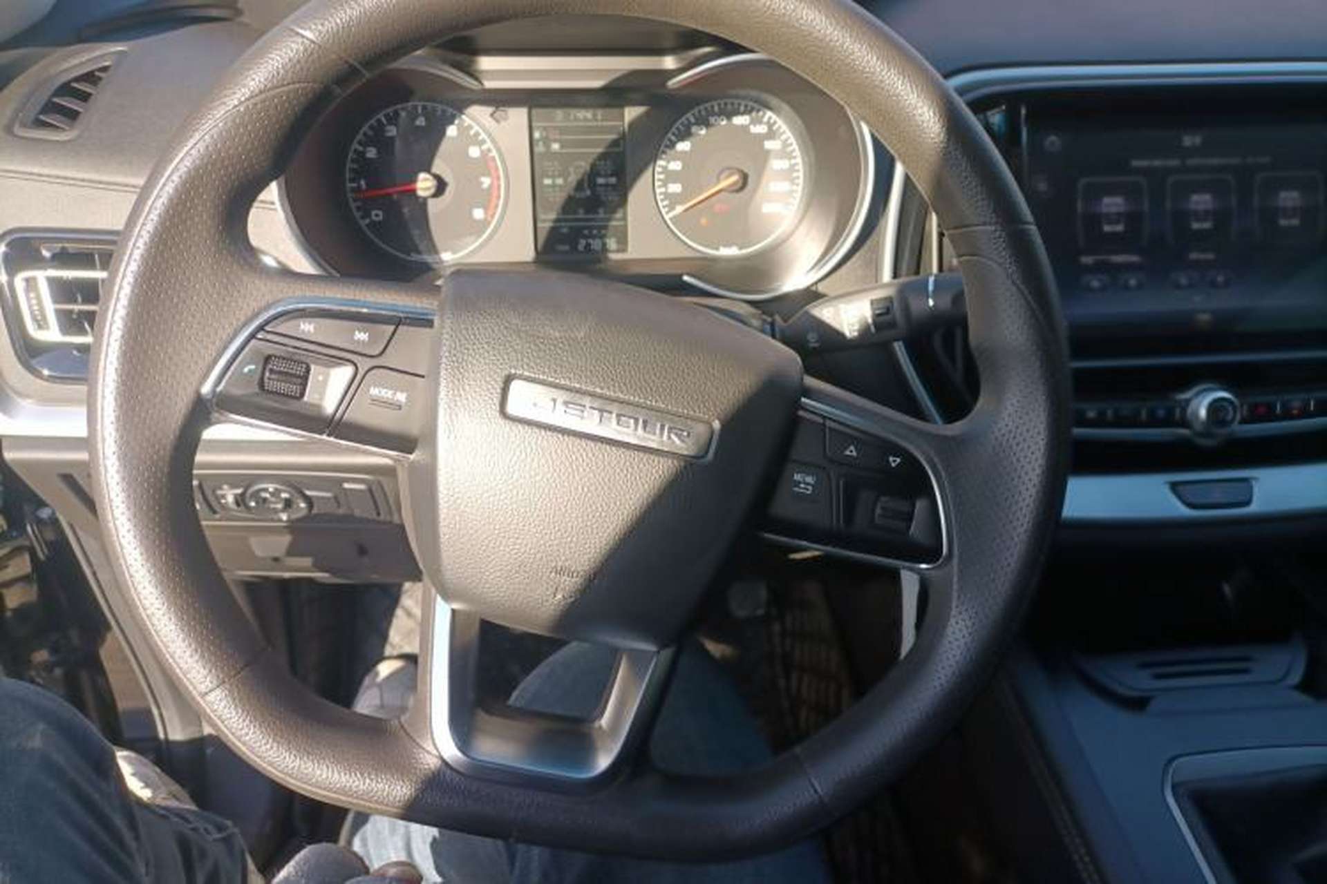 Used JETOUR X70M 2021 1.5T Manual Urban Partner 7-Seater Steering Wheel