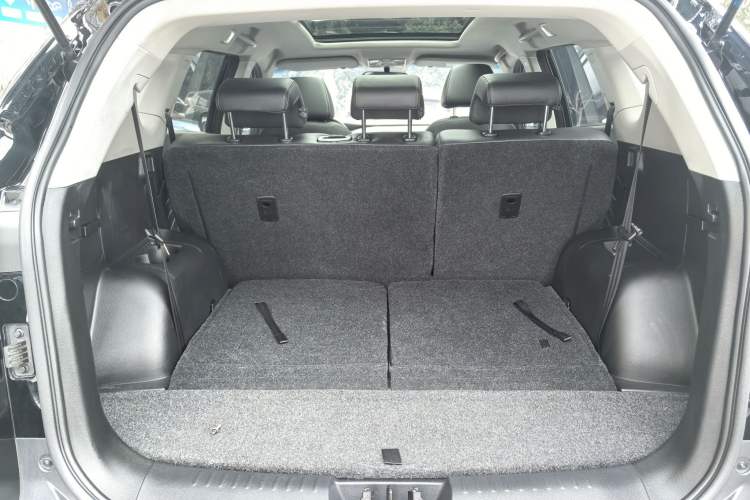 Used JETOUR X70M 2021 1.5T DCT Prestige Partner 7-Seater Trunk