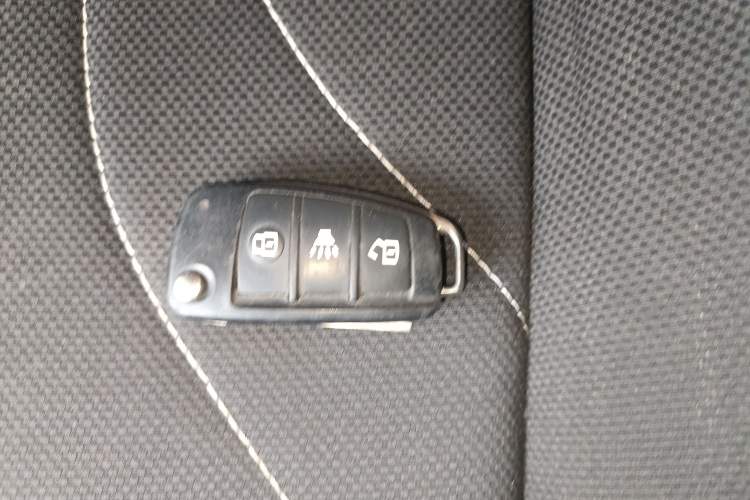 Used JETOUR X70M 2021 1.5T Manual Urban Partner 7-Seater Vehicle Key
